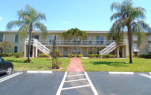204-309 Circle Dr S, Boynton Beach, FL, 33435-2588 | Card Image