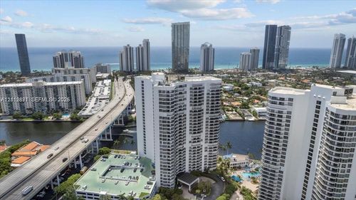 2004-19195 Mystic Pointe Dr, Aventura, FL, 33180-4508 | Card Image