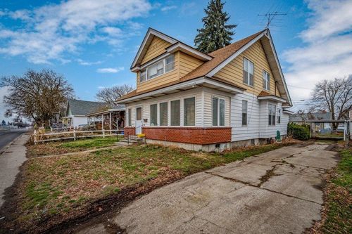 1643 E Wellesley Ave, Spokane, WA, 99207-4262 | Card Image