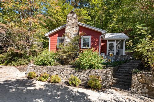 380 Main St, Chimney Rock, NC, 28720-9700 | Card Image