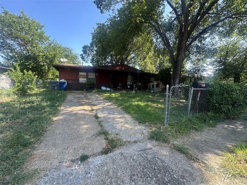 2325 Blyth Dr, Dallas, TX, 75228-4743 | Card Image