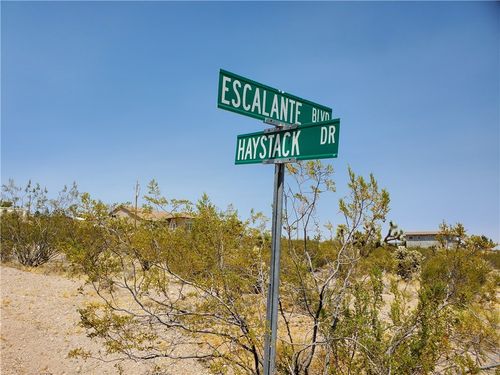 395 E Haystack Dr, Meadview, AZ, 86444 | Card Image