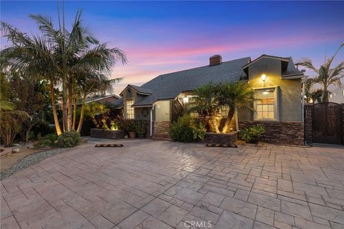 6339 Riverton Ave, North Hollywood, CA, 91606-3811 | Card Image