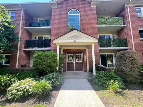 d-22 Maple Crest Cir, Holyoke, MA, 01040-7012 | Card Image