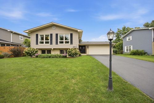 6511 Dunham Rd, Downers Grove, IL, 60516-2621 | Card Image