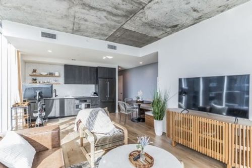 3008-48 East Ave, Austin, TX, 78701-4317 | Card Image