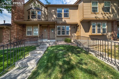 6648 Overland Dr, Colorado Springs, CO, 80919-1935 | Card Image