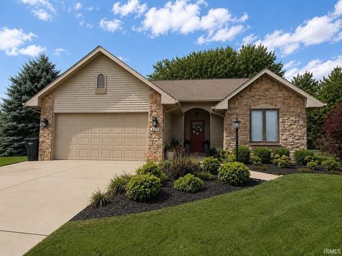 4117 E Oldfield Dr, Leesburg, IN, 46538-9339 | Card Image