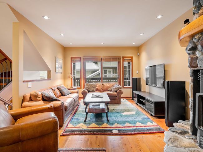 21 - 4501 Blackcomb Way, Townhouse with 3 bedrooms, 3 bathrooms and 2 parking in Whistler BC | Image 5