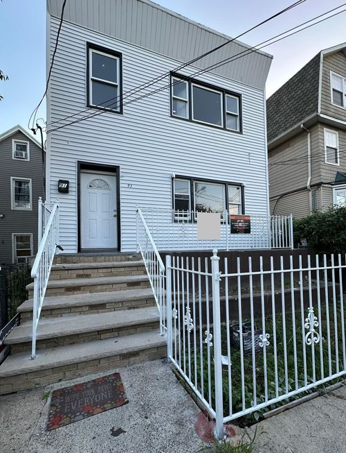 91 Myrtle Ave, Jersey City, NJ, 07305-3509 | Card Image
