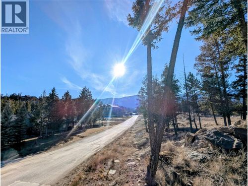2476 Castlestone Dr, Invermere, BC, V0A1K6 | Card Image