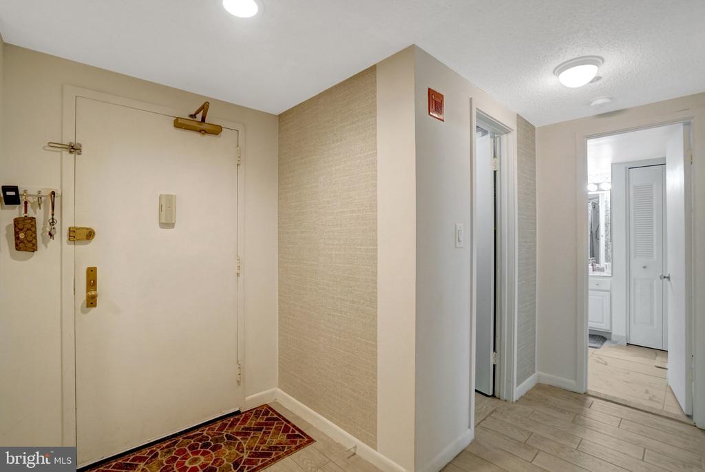 Residential Lease in FALLS CHURCH 3