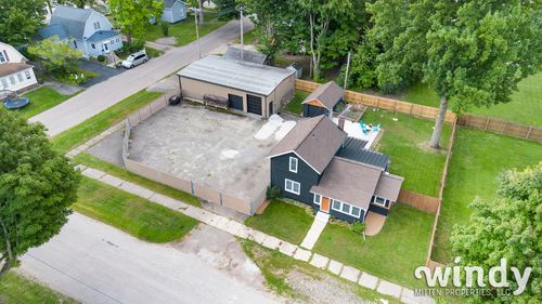 106 Lagrange St, Dowagiac, MI, 49047-1435 | Card Image