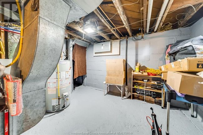 1418 Pillette Rd, House other with 3 bedrooms, 2 bathrooms and null parking in Windsor ON | Image 31