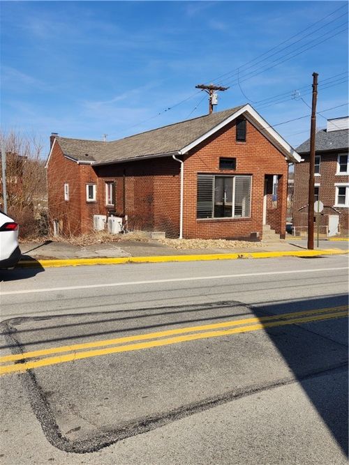 333 Brinton Ave, Trafford, PA, 15085-1040 | Card Image