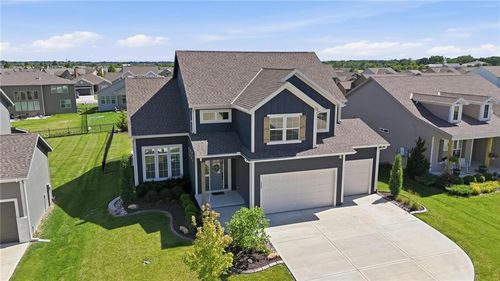 1505 Sw Arbormill Ter, Lee's Summit, MO, 64082-4208 | Card Image
