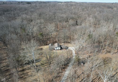 4996 W Fall Creek Rd, Crawfordsville, IN, 47933-9304 | Card Image