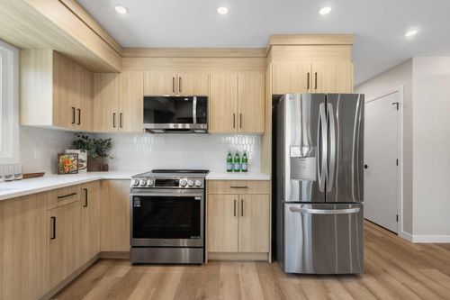 198 Silver Brook Rd Nw, Calgary, AB, T3B3J1 | Card Image