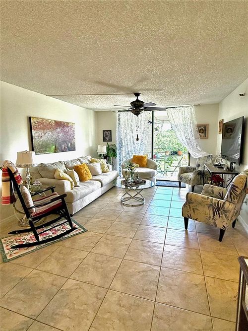 402-1300 Saint Charles Pl, Pembroke Pines, FL, 33026-3368 | Card Image