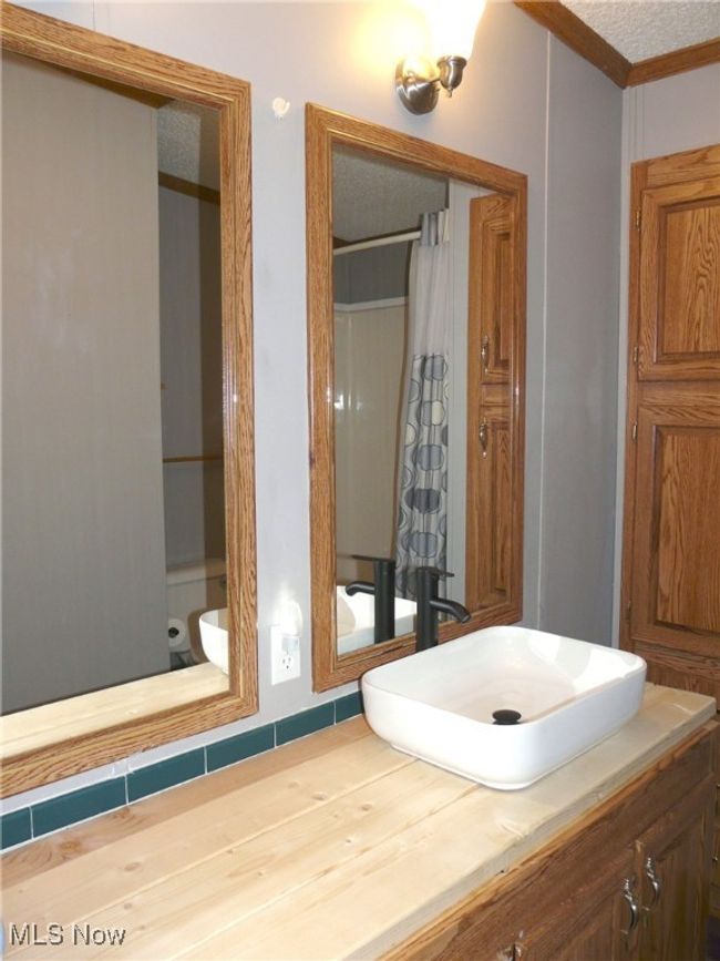 Second bathroom | Image 17