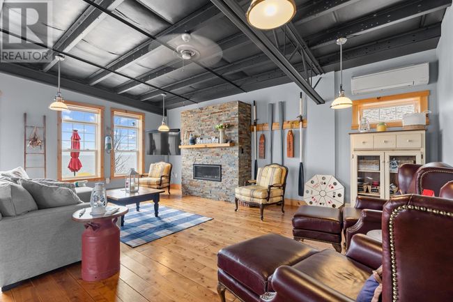 360 Water St, House other with 2 bedrooms, 5 bathrooms and null parking in Summerside PE | Image 14