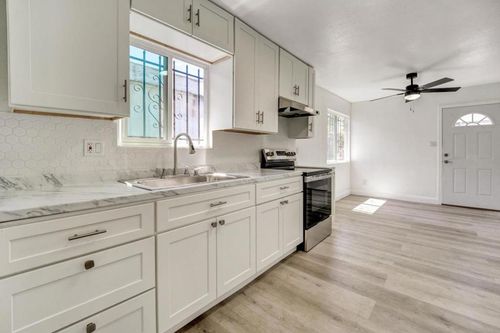 652 2nd St, Richmond, CA, 94801-2606 | Card Image