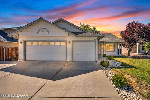 5125 Lorenzo Ln, Sparks, NV, 89436-0819 | Card Image