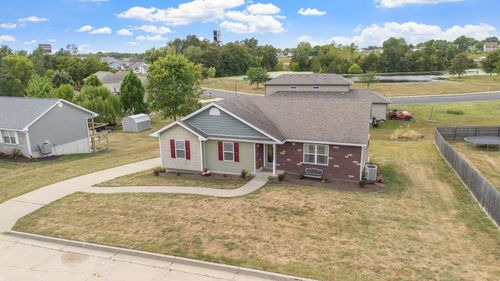 511 Sue Dr, Ashland, MO, 65010-8950 | Card Image