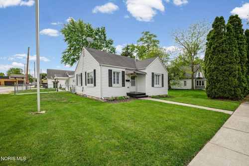 103 W 6th St, Genoa, OH, 43430-1708 | Card Image