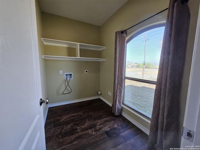 110 N Tejas Ave, House other with 3 bedrooms, 3 bathrooms and null parking in Encinal TX | Image 21