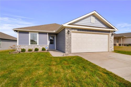 533 N Pear St, Gardner, KS, 66030-5600 | Card Image