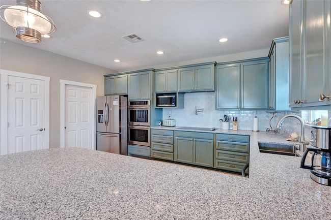 126 Driftwood Rd, House other with 4 bedrooms, 3 bathrooms and 2 parking in Freeport TX | Image 17