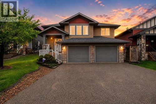 245 Pintail Pl, Fort Mcmurray, AB, T9K0P9 | Card Image
