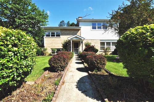 910 Hollywood Ave, Des Plaines, IL, 60016-3215 | Card Image