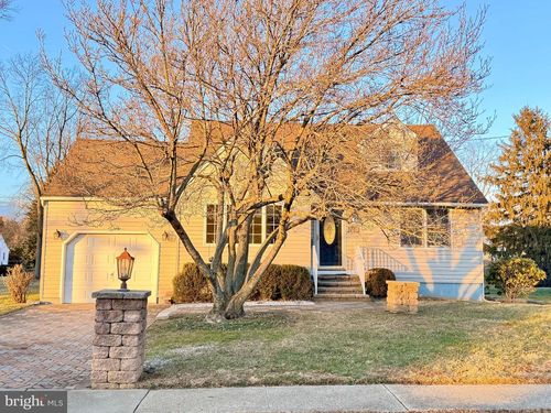 26 Doreen Rd, Hamilton, NJ, 08690-2008 | Card Image