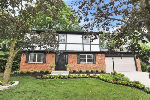 1558 Denbigh Dr, Columbus, OH, 43220-2658 | Card Image