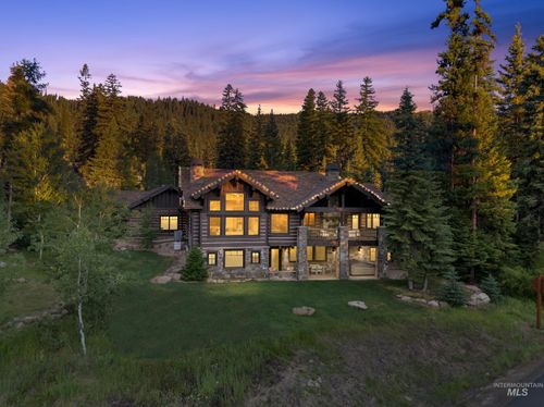 33 Pinnacle Ct, Donnelly, ID, 83615 | Card Image