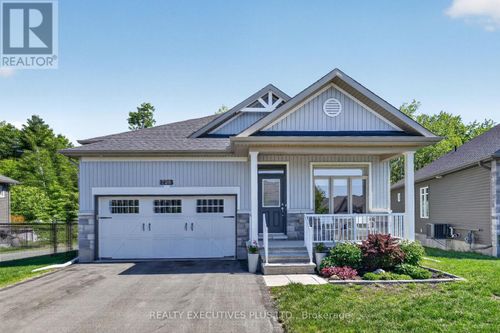 738 Du Rivage Street, Clarence Rockland, ON, K4K0K2 | Card Image