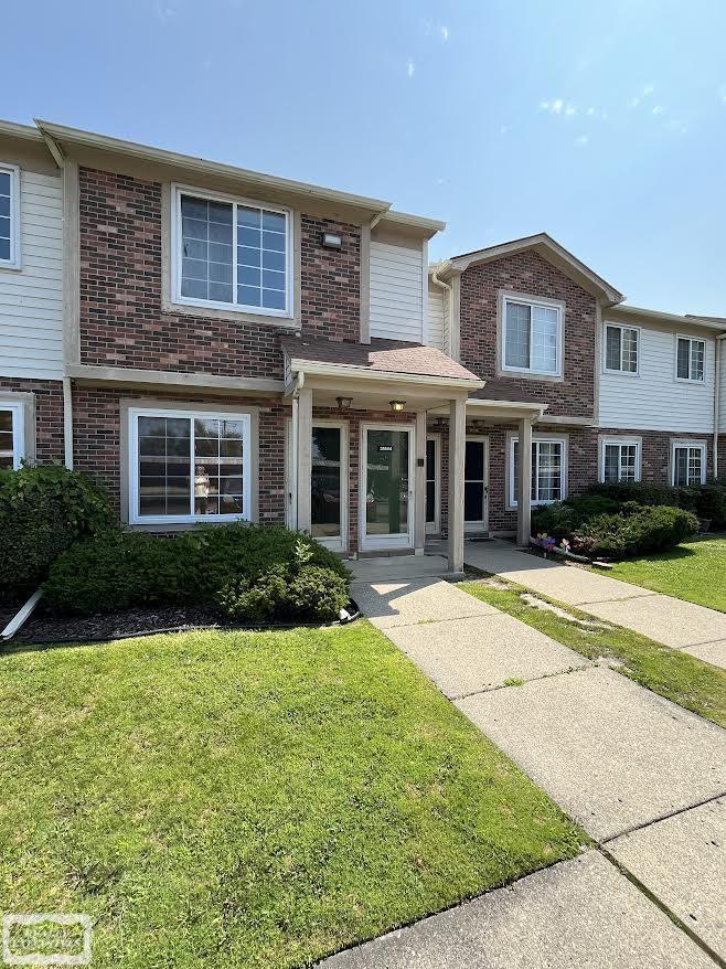Kelly Rd, Roseville, MI 48066
