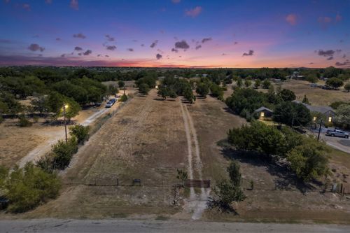 9620 Valley Rd, Joshua, TX, 76058-4058 | Card Image