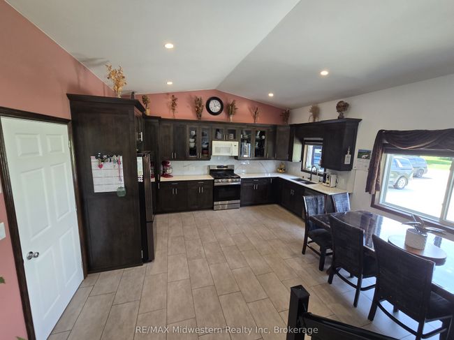 45320 St Michaels Rd, House other with 5 bedrooms, 3 bathrooms and 3 parking in Monkton ON | Image 10