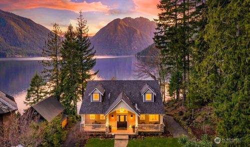 441 N Potlatch Dr N, Hoodsport, WA, 98548-9678 | Card Image