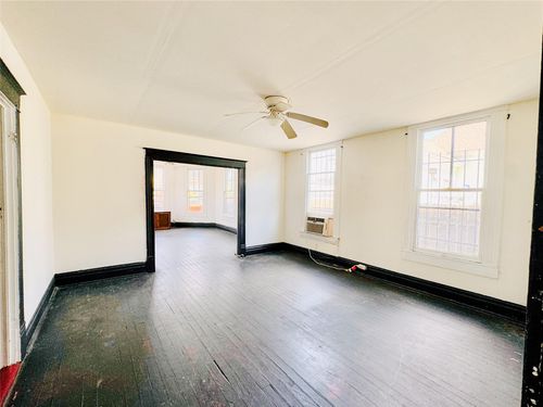 1414 Campbell St, Houston, TX, 77009-8205 | Card Image