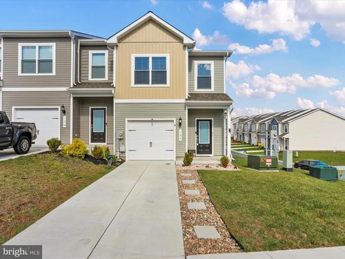 132 Hampstead Blvd, FALLING WATERS, WV, 25419-4686 | Card Image