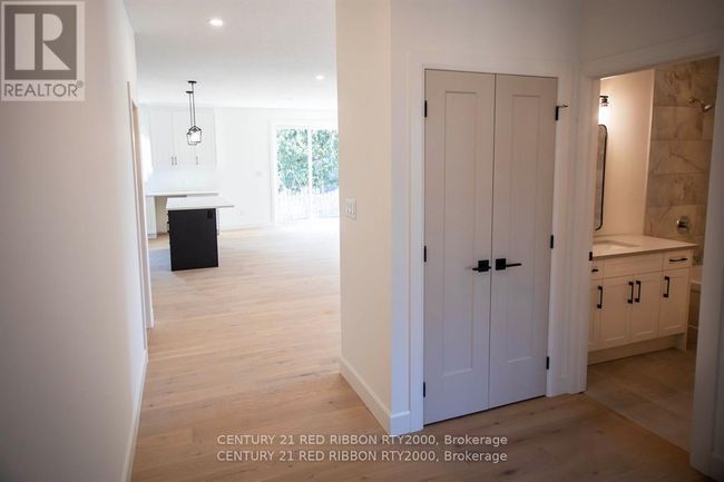 6 - 430 Head St N, House other with 2 bedrooms, 2 bathrooms and 4 parking in Strathroy ON | Image 26