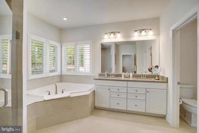 8942 Hubbard Way, House other with 4 bedrooms, 4 bathrooms and null parking in LORTON VA | Image 34