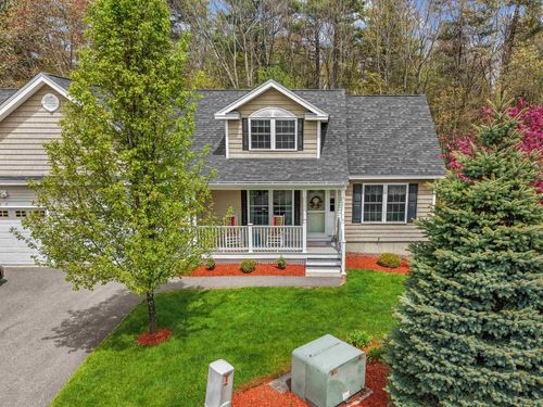19 Candle Ridge Circle, Litchfield, NH, 03052 | Card Image
