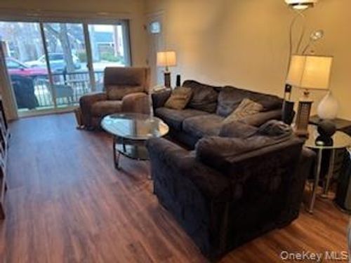 49 Santa Barbara Dr, Plainview, NY, 11803-5815 | Card Image