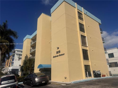 apt-302-3215 N Ocean Dr, Hollywood, FL, 33019-3703 | Card Image