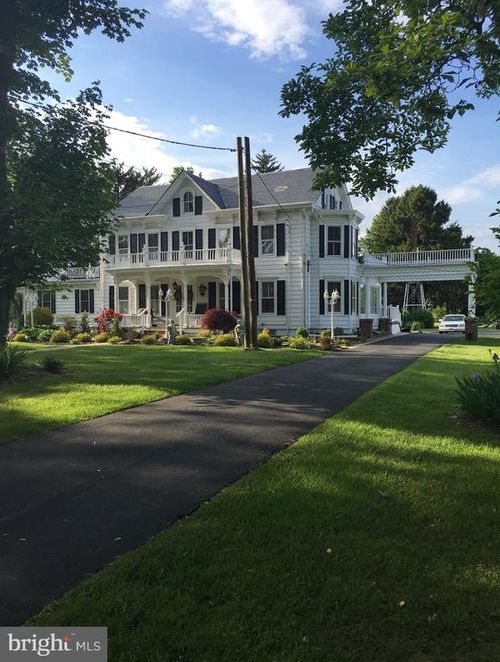 77 Petty Rd, Cranbury, NJ, 08512-2610 | Card Image